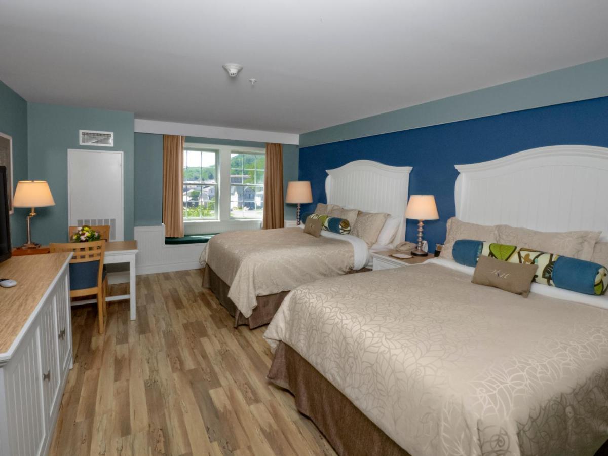 Watkins Glen Harbor Hotel Exterior photo