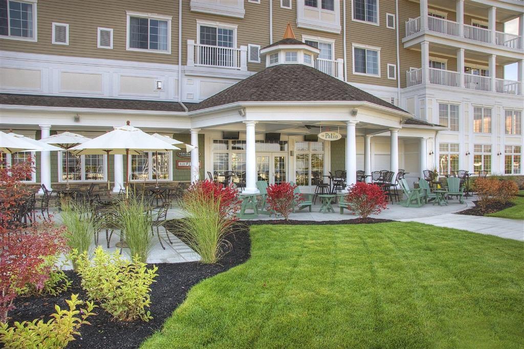Watkins Glen Harbor Hotel Exterior photo